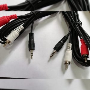 Cable Audio Auxiliar Plug 3.5mm Macho A 2 Rca Macho De 1,5m