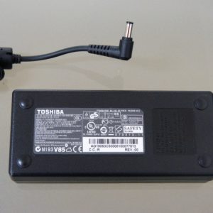 Cargador Original Laptop Toshiba Y Asus Rog Gamer 19v 6.32a CONECTOR 5.5x 2.5mm